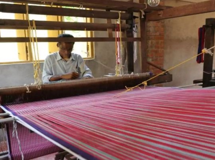 Schemes will benefit Karnataka weavers